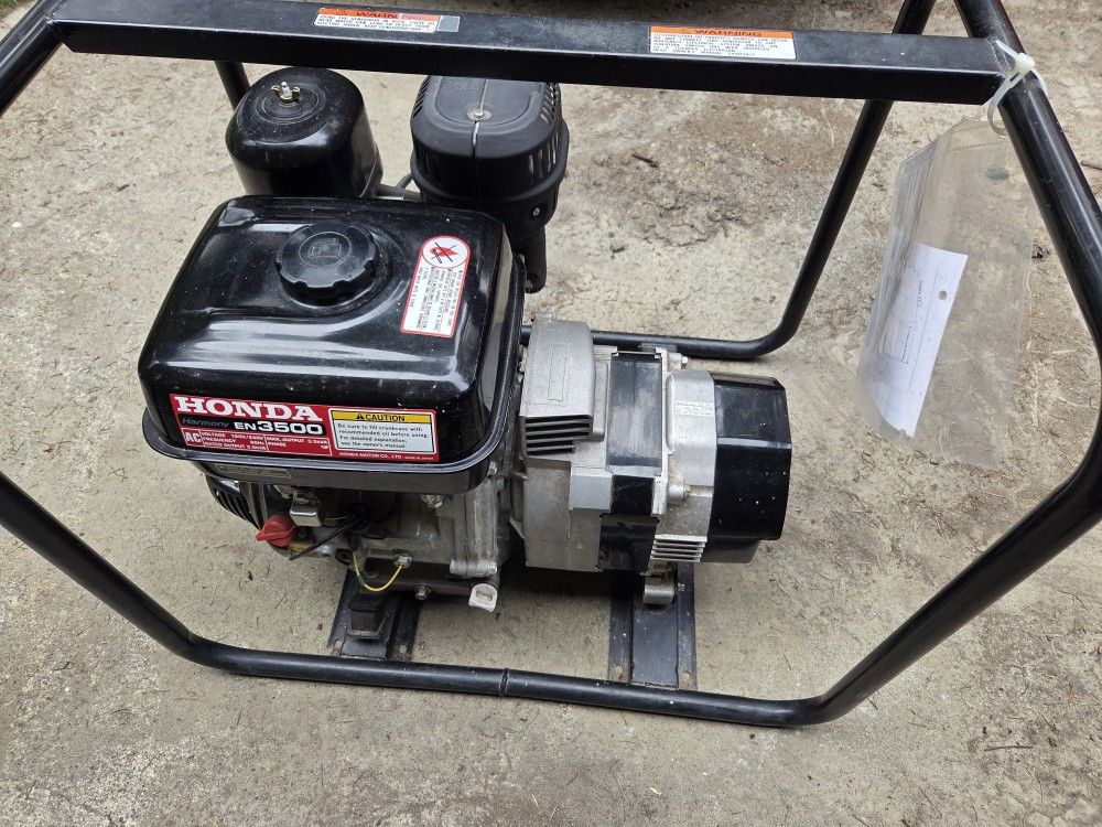 Honda EN3500 Generator - USED