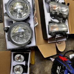2023 Gladiator Mojave Headlights, Fog Lights And DRL/turn Signal 