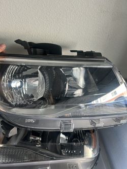 2021 Chevy Colorado OEM Head Lights