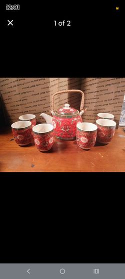 Vintage Chinese porcelain tea pot with 6 tea cups in the Mun Shou longevity pattern