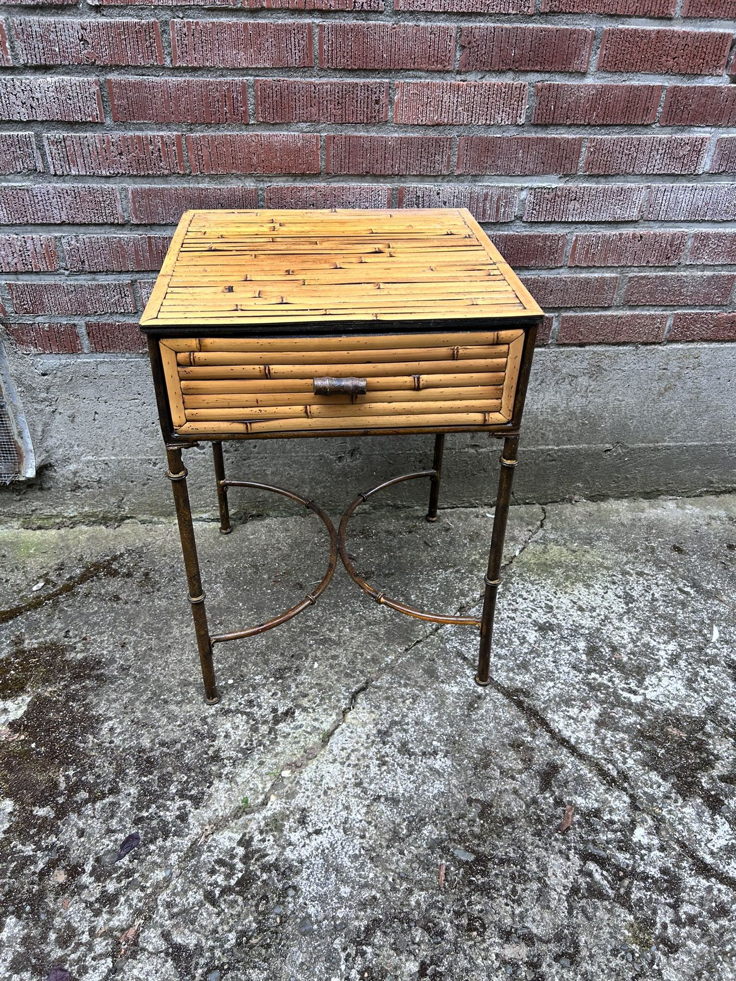 Vintage 80’s split bamboo end table night stand with faux bamboo metal legs. Plant stand?
