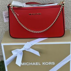 Michael Kors Jet Set Crossbody Bag, New in Gift Box/Nueva en Caja de Regalo