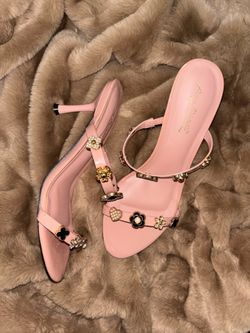 Baby Pink Kitten Heel with Charm Designs size 8.5