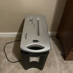 Paper Shredder - 10 Sheets at a time