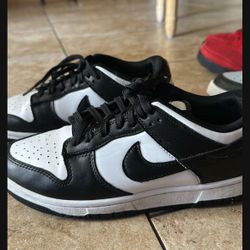 Nike Low Dunk Panda Men Size 9