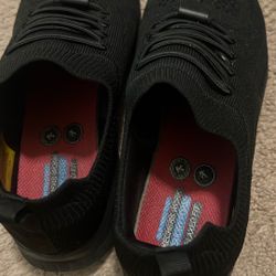 Slip resistant work shoes