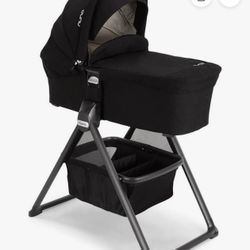 Nuna Bassinet