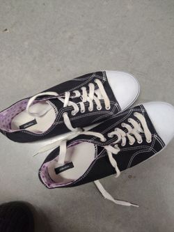 Women's shoes