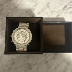Used Michael Kors oversized watch (white polyurethane)