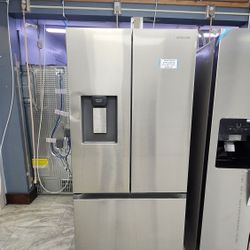 SAMSUNG 3 FRENCH  DOOR  REFRIGERATOR  WITH  1 YEAR WARRANTY/ 1AÑO DE GARANTIA POR ESCRITO 