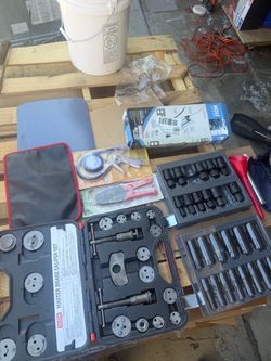 Everything in pictures for $35  some are new some used