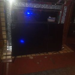 Selling TV For Cheap