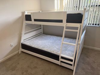 Brand New š Twin-Full Bunk Bed with Mattresses / Litera Twin-Full con Colchones Todo Nuevo a Estrenar