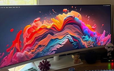 Samsung 34” Ultra Wide Curved Monitor (2)
