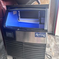 Commercial Ice Maker 