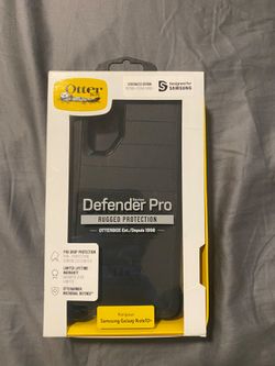 OtterBox Defender Series SCREENLESS Case Case for Galaxy S10 - Black