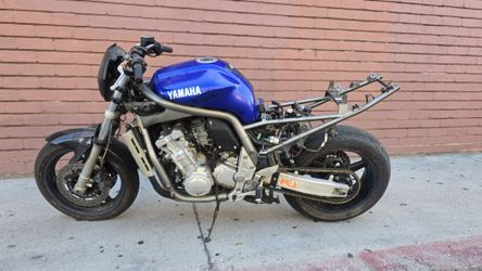2001 Yamaha FZ1 Part Out ONLY