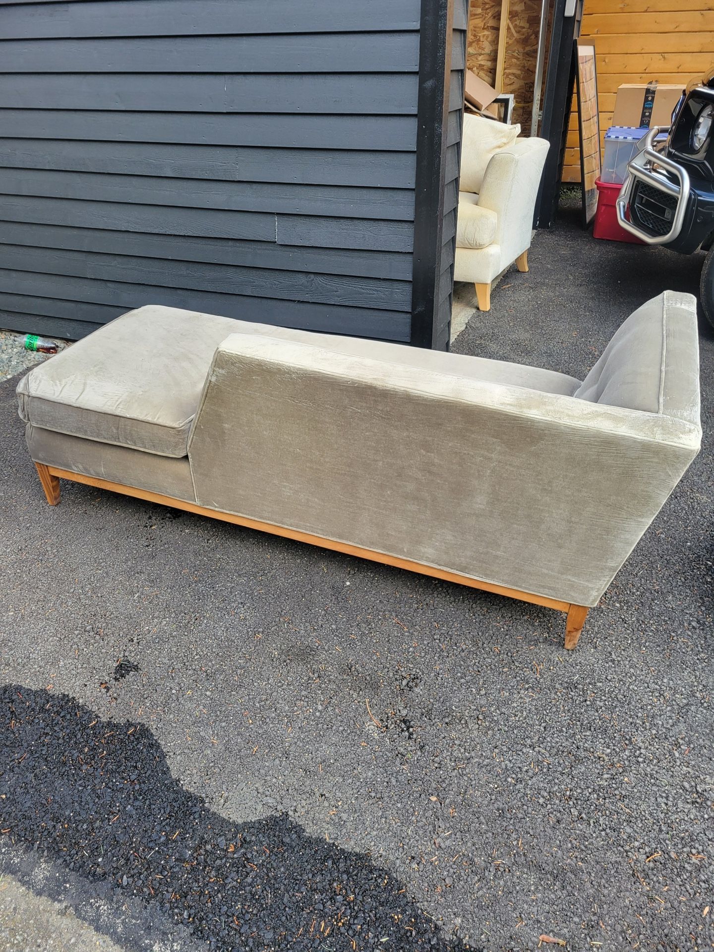 Chaise Lounge Chair