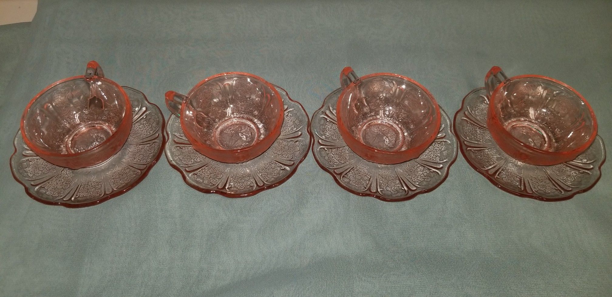 4 vintage pink glassware