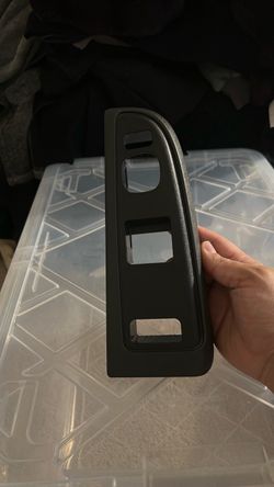 Driverside control bezel