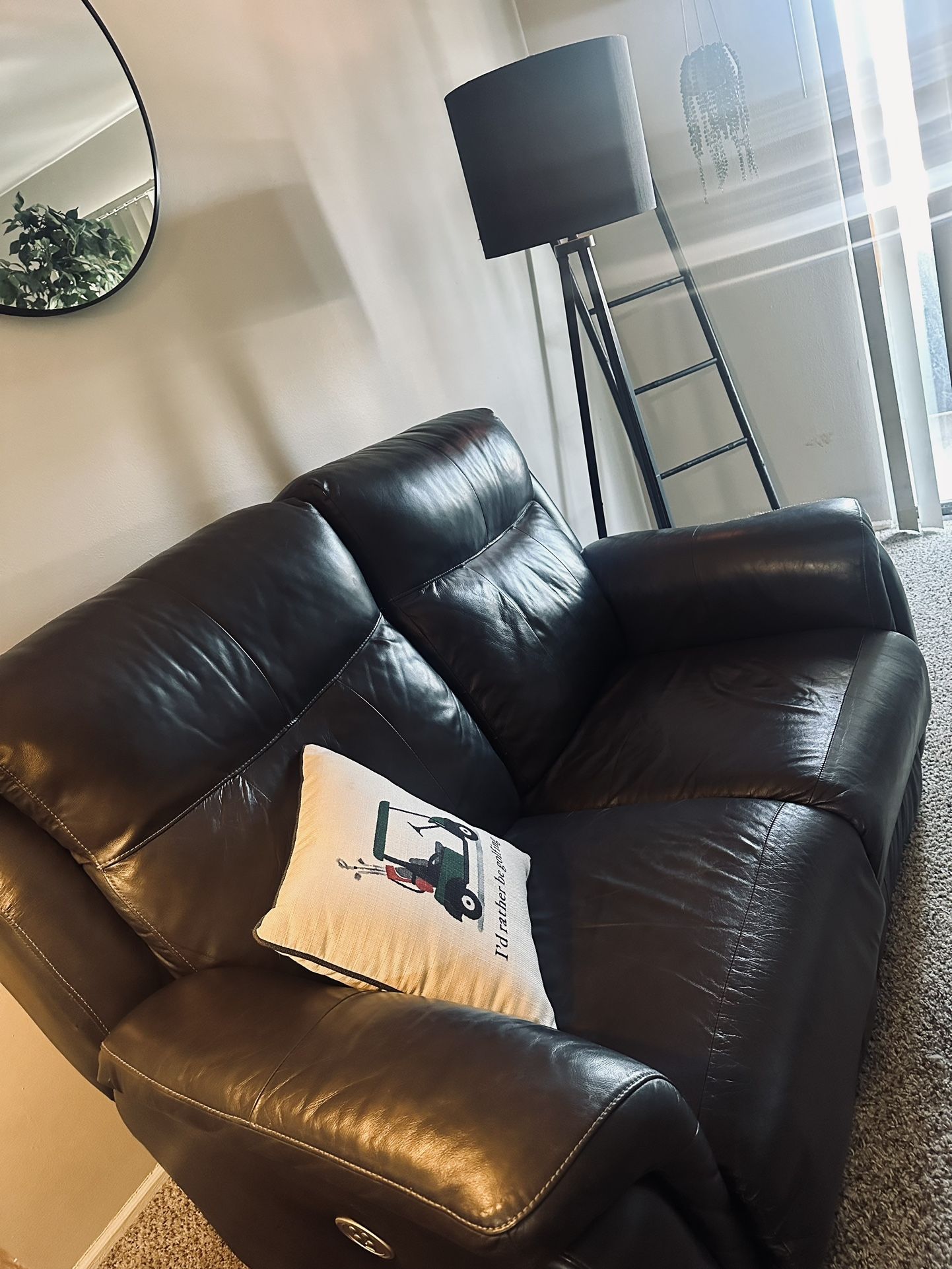 Electronic recliner