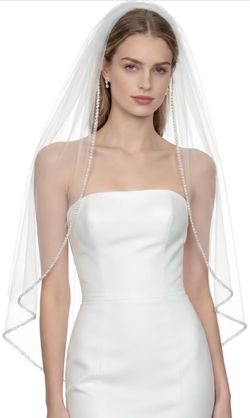 Bridal Veil with Pearl Edge Trim