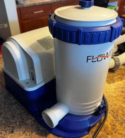 Flowclear Pool Filter Pump (NORMALLY $130+)