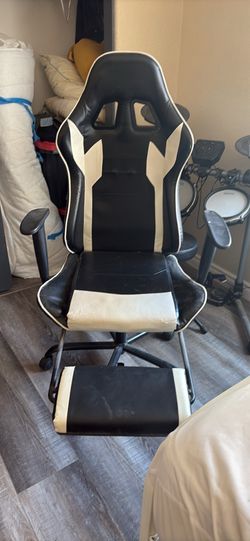 Game chair