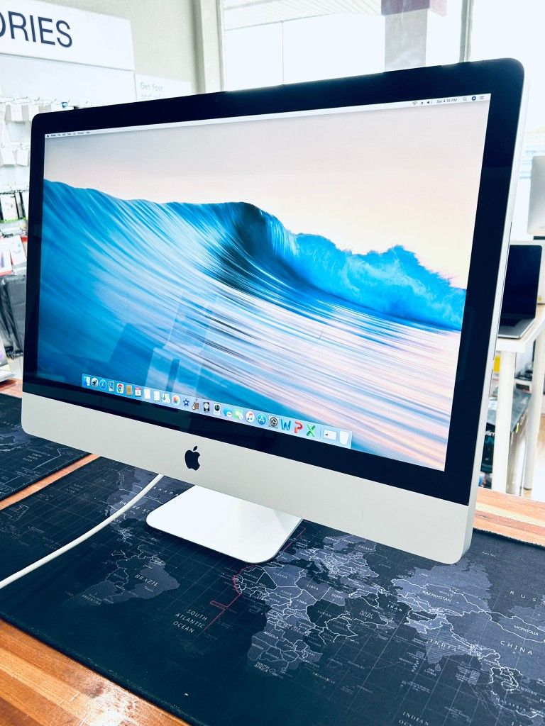 Apple iMac 27” 2009 2.6Ghz i5 4GB 1TB 10.13 High Sierra iMovie//Garageband