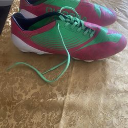 Dia Dora Men’s Soccer Cleats Size 10