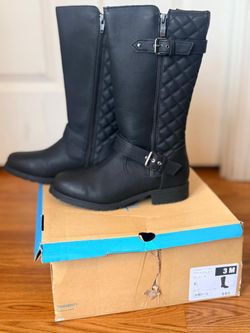 Girl boots new