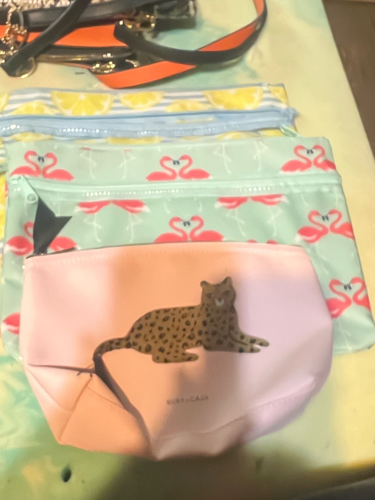 Bags to pick make up