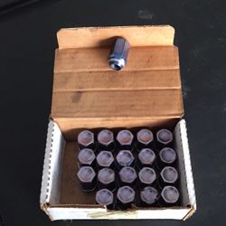 Lug Nuts/ Toyota or Honda