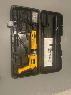 DeWALT Quik Drive 2000 Series auto-feed screw gun,