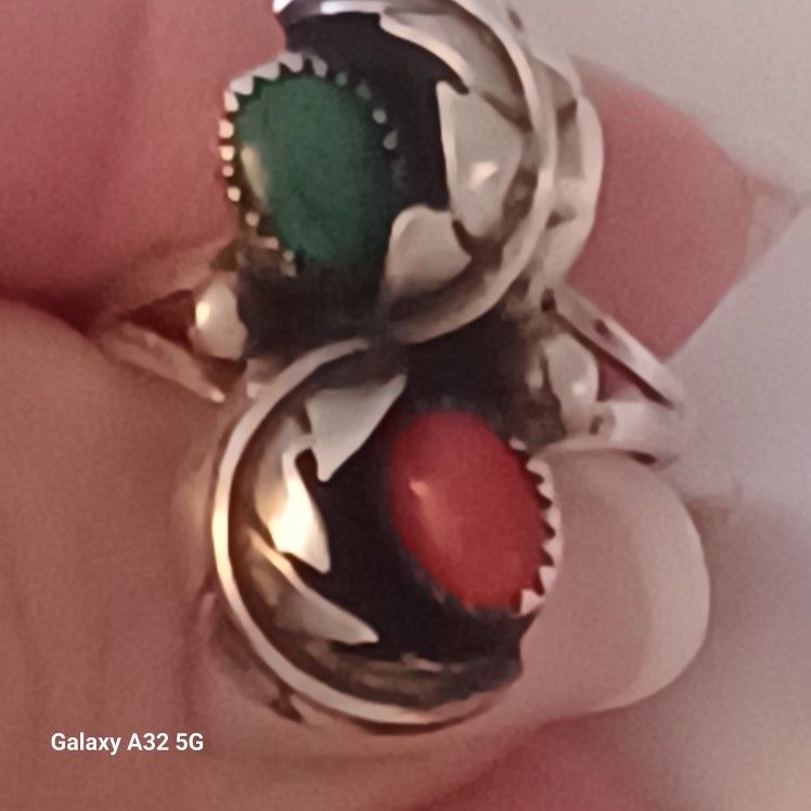 Vtg.1960's NATIVE STERLING SILVER CORAL & Turquoise SHADOW BOX FEATHERS RING- SZ8