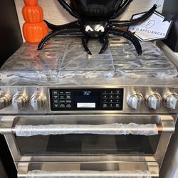 30” Café Double Oven Gas Range 