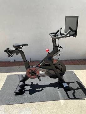 Peloton First Gen - Best Offers, Looking To Get Rid Asap!!