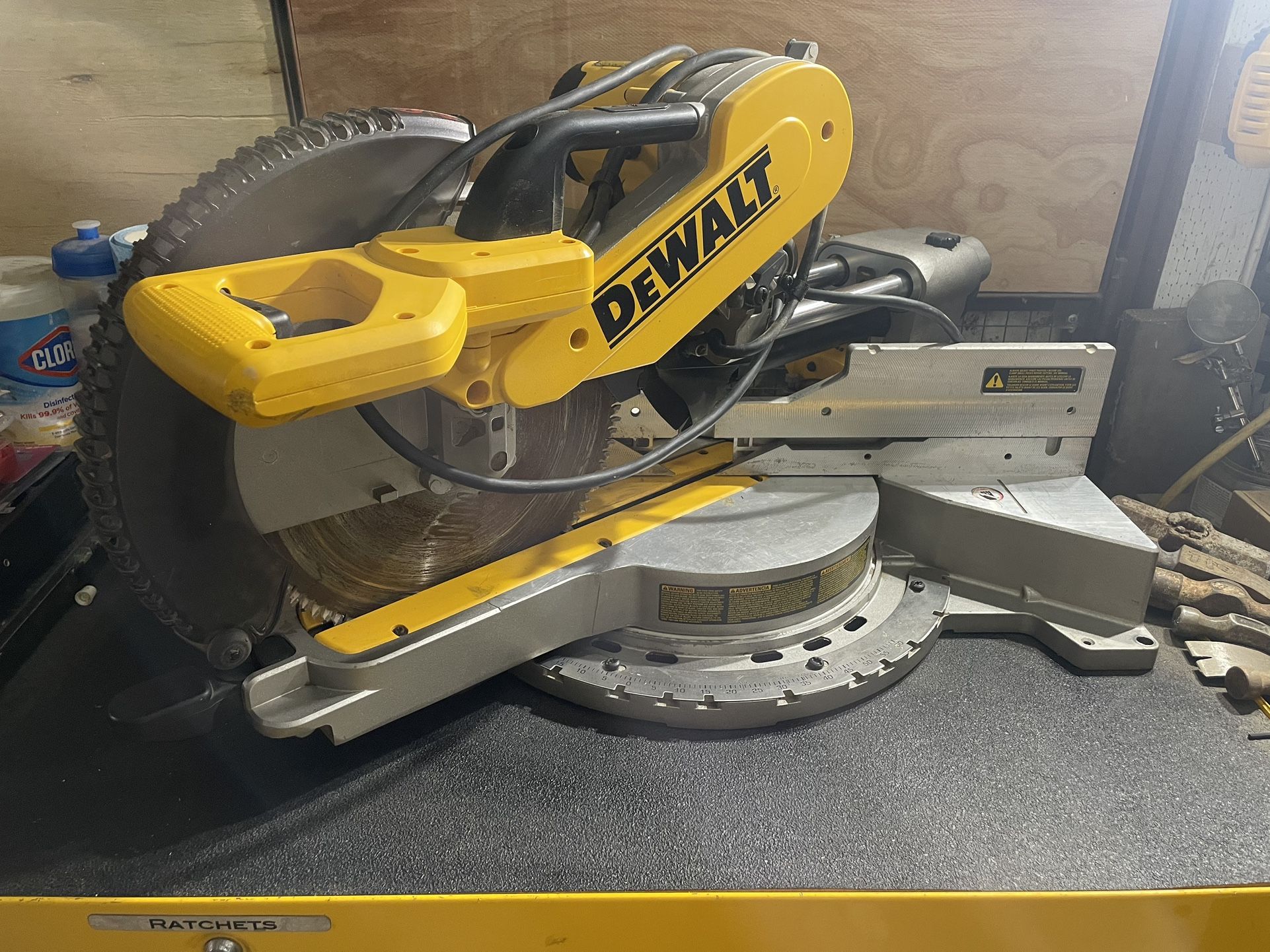 Dewalt Double Bevel Compound Sliding Miter Saw