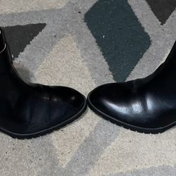 Women’s Black Boots. Size 7 1/2