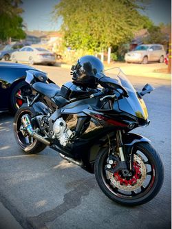 2015 Yamaha YZF-R1