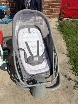 Mastela Baby Bouncer Seat with Bluetooth speaker
