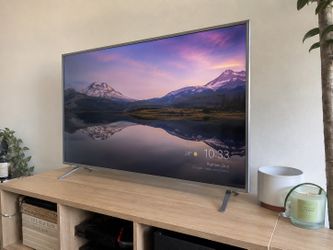 VIZIO P55-E1 55” 4K Ultra HD Smart TV – Great Condition, Fully Working w/ Wall mount