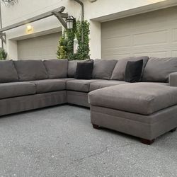 Stunning Gray Sectional Couch In Excellent Condition- Free Delivery 🚚