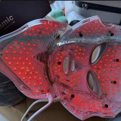 Light Therapy Mask In Great Conditions, With 7 Different Lights