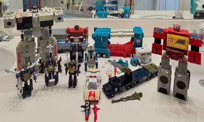 Vintage G1 Transformers Lot – 10 Figures + Restoration Parts