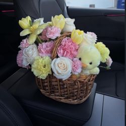 Easter basket bouquets / Ramos de canasta de Pascua