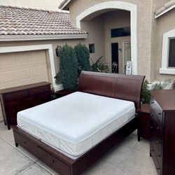 King bedroom set includes mattress