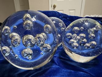 Vintage Set of Clear Controlled Bubble Paperweights