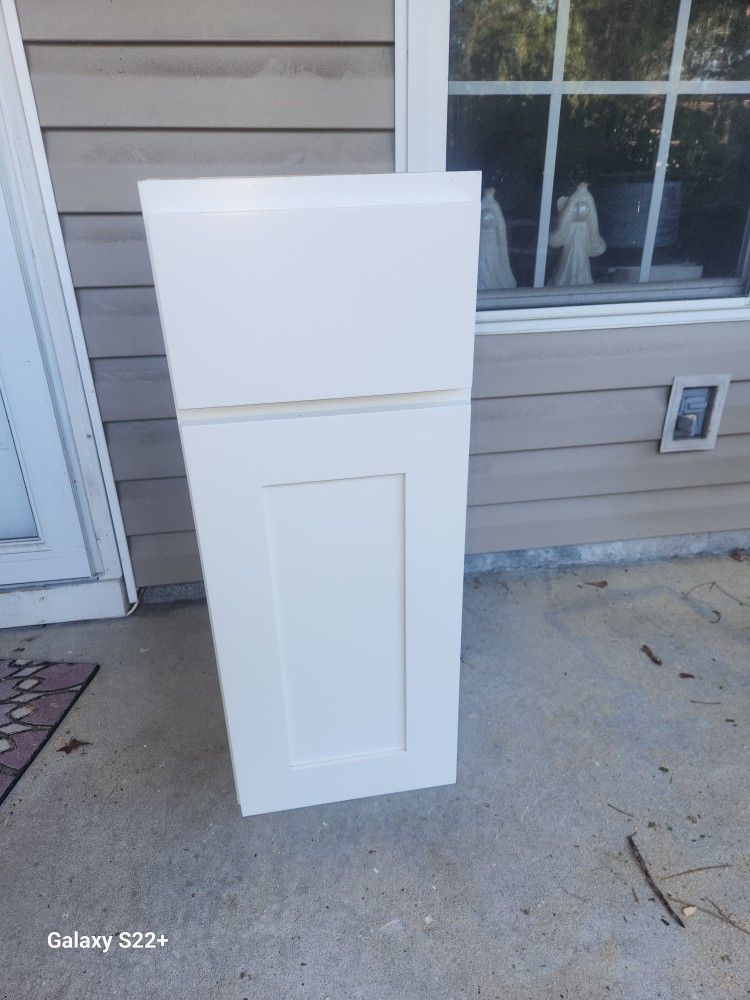 KCD 12" Shaker Cabinet