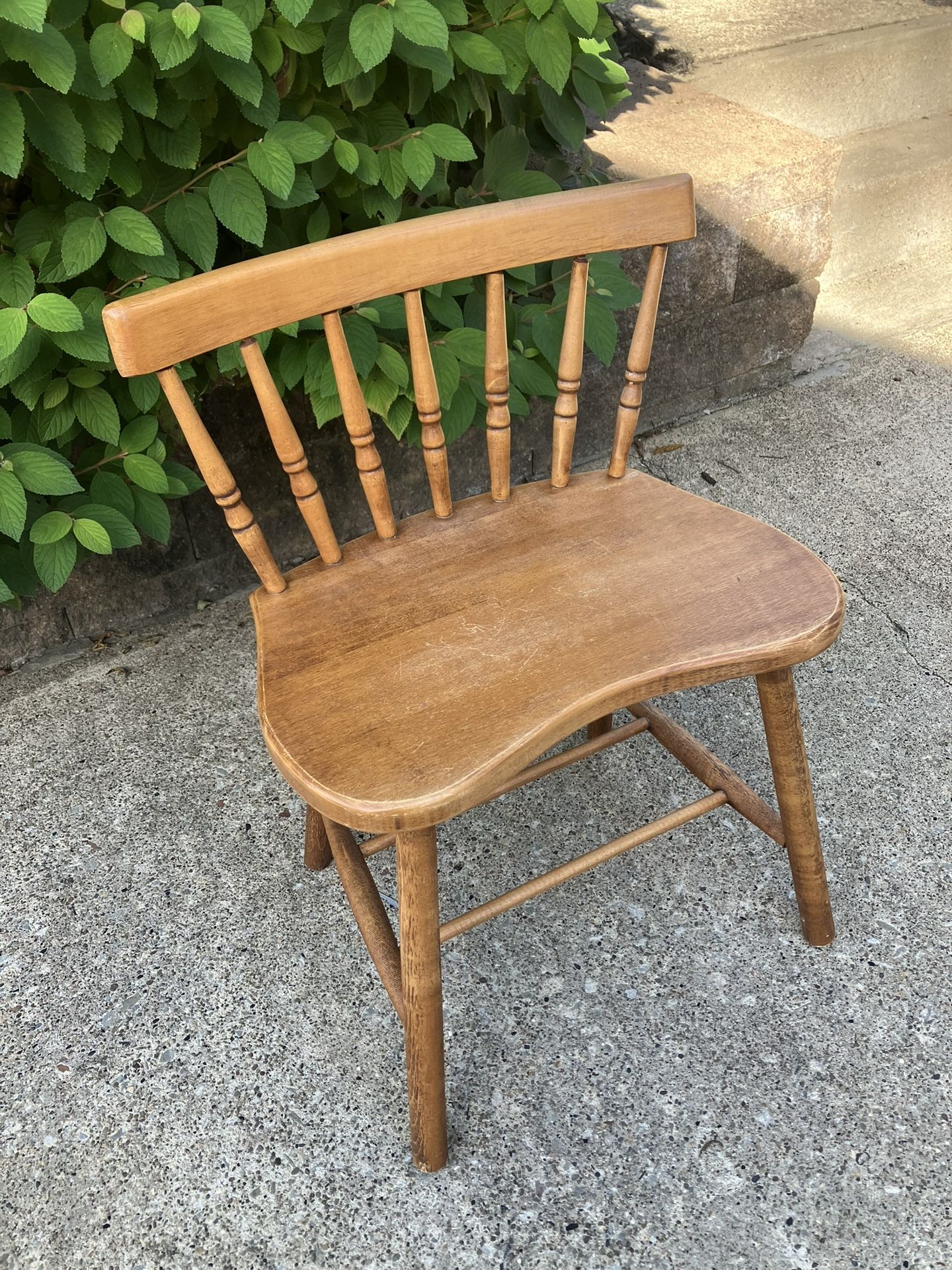 Vanity/Petite/Childs Wood Chair